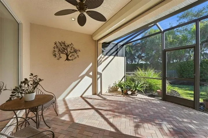 13390  Kent  ST, Naples, FL 34109