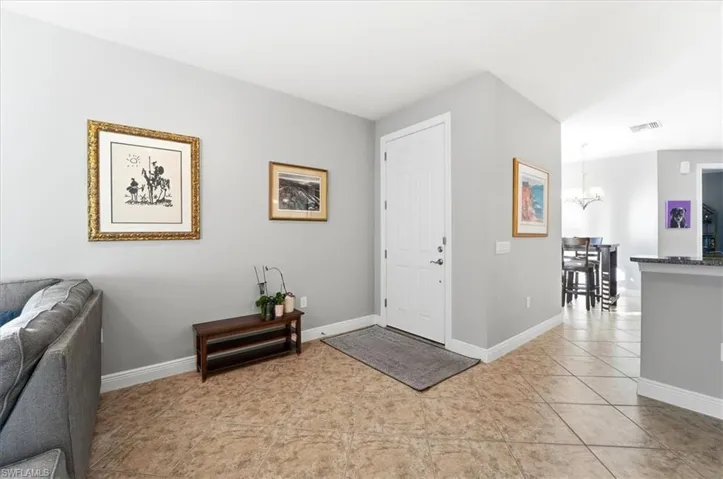 13390  Kent  ST, Naples, FL 34109