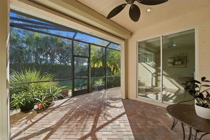 13390  Kent  ST, Naples, FL 34109