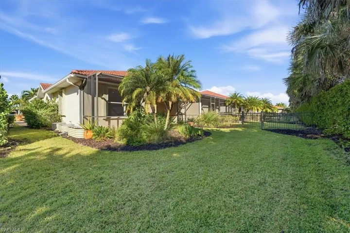 13390  Kent  ST, Naples, FL 34109