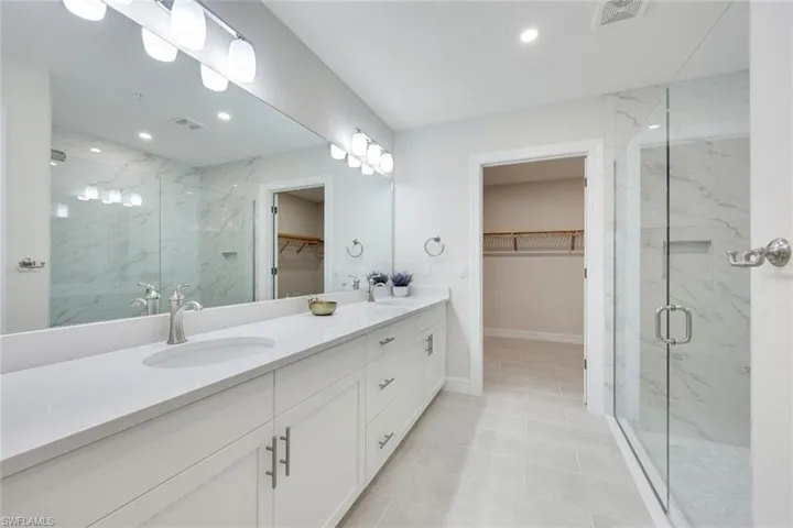 309  Indies W DR, Naples, FL 34114
