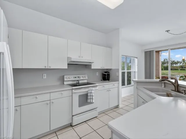 5210  Birmingham  DR, Naples, FL 34110