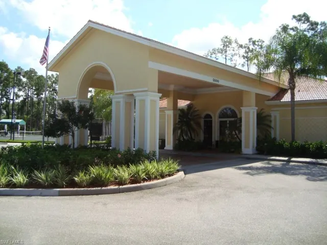 5210  Birmingham  DR, Naples, FL 34110