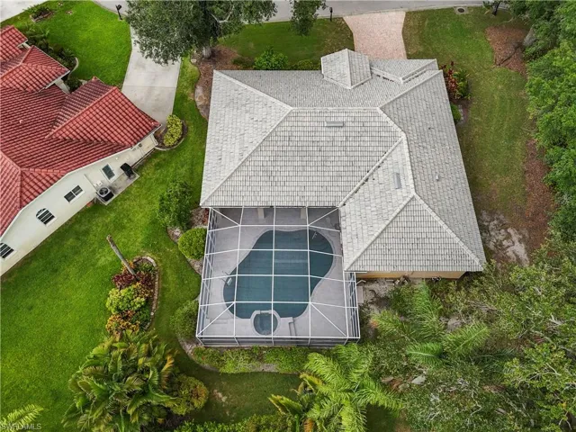 Aerial view of property and surrounding area