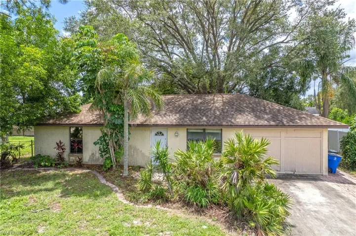 8148  San Carlos  BLVD, Fort Myers, FL 33967