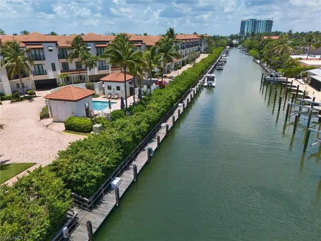 1500 5th Ave S, Naples, Florida 34102