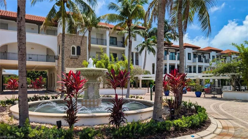1500 5th Ave S, Naples, Florida 34102