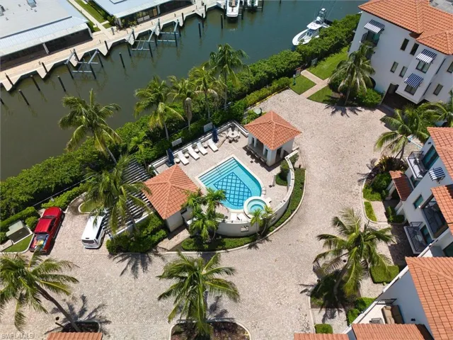 1500 5th Ave S, Naples, Florida 34102