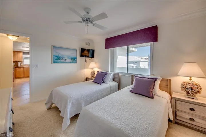 Guest bedroom