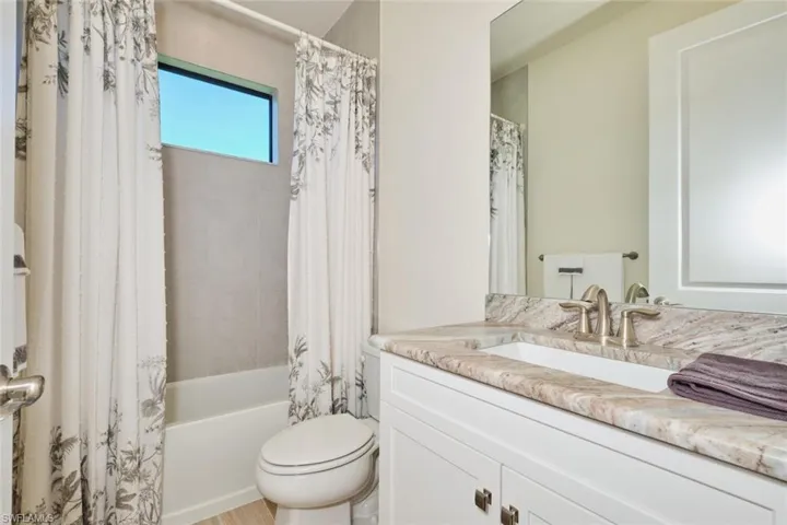 Guest Bathroom with combo tub/shower