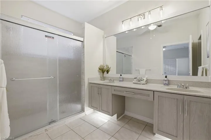 11334 Lakeland Cir, Fort Myers, Florida 33913
