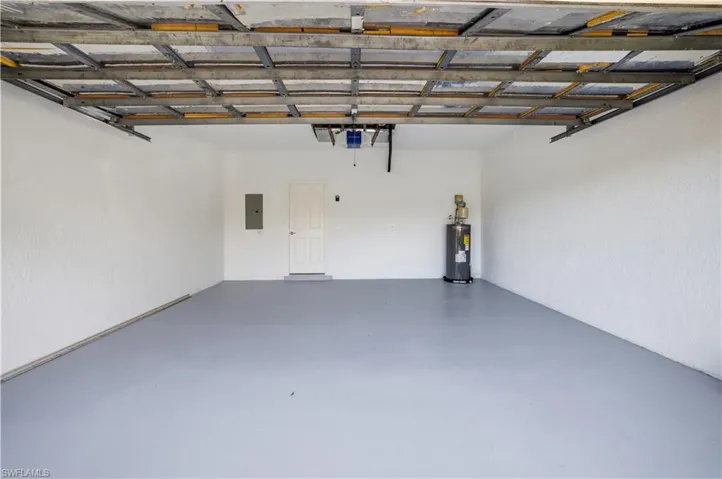 11334 Lakeland Cir, Fort Myers, Florida 33913