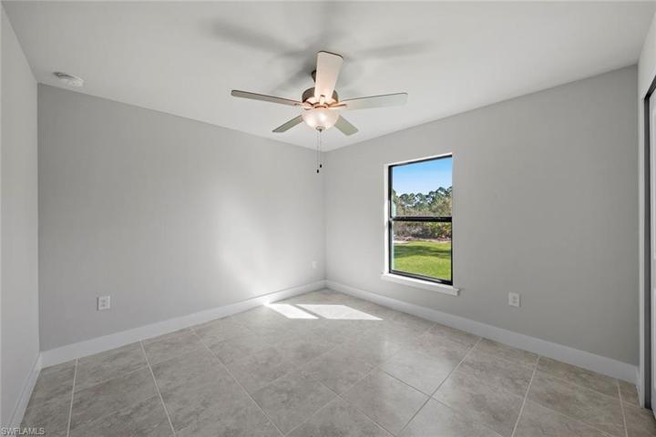 315 Paisley AVE, LEHIGH ACRES FL 33974