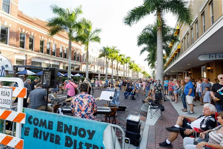 1900 Clifford St 301, Fort Myers, Florida 33901