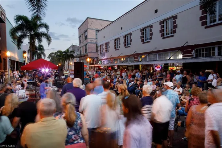 1900 Clifford St 301, Fort Myers, Florida 33901
