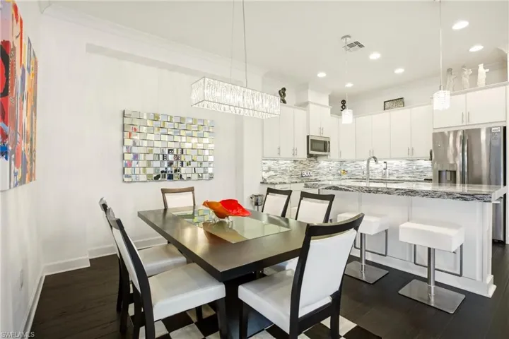 7157 Dominica Dr, Naples, Florida 34113