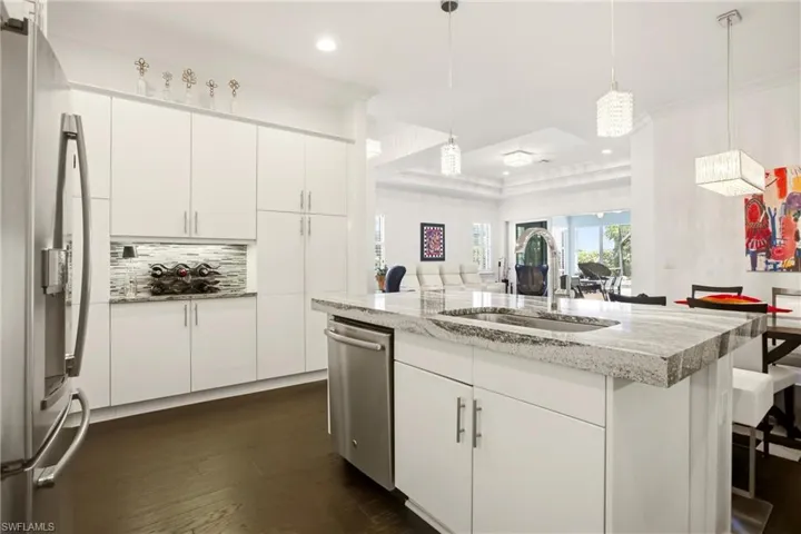 7157 Dominica Dr, Naples, Florida 34113