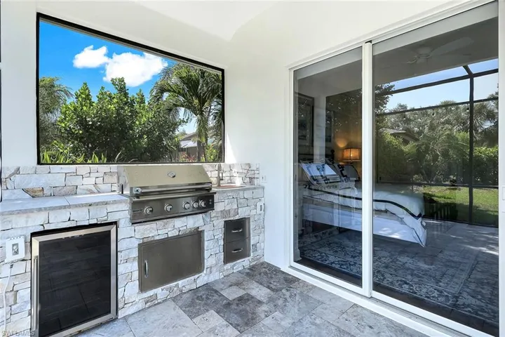 Outdoor Kitchen