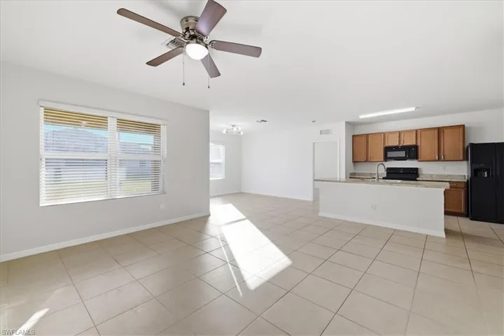 226 Ne 9th Ave, Cape Coral, Florida 33909