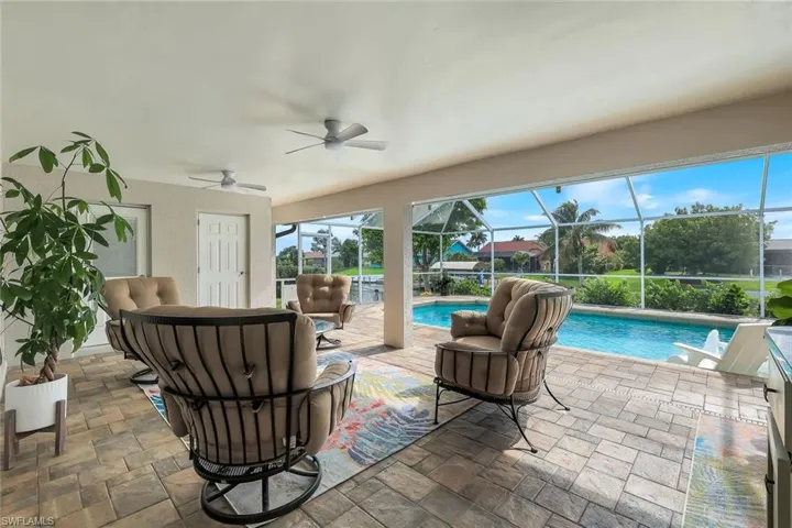 204 Se 20th Pl, Cape Coral, Florida 33990