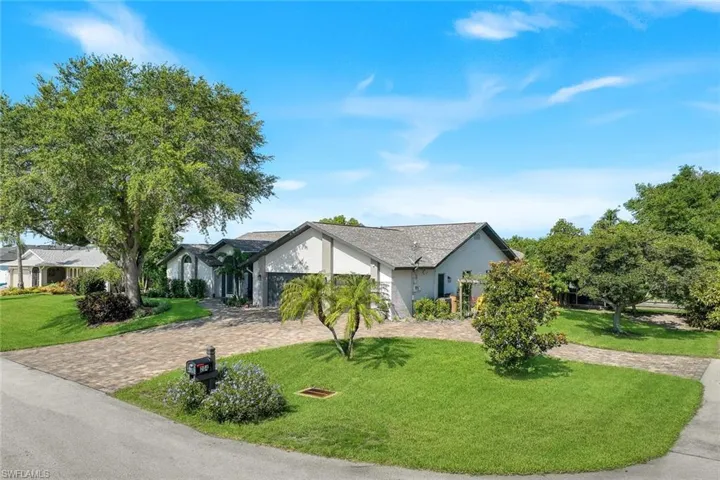 204 Se 20th Pl, Cape Coral, Florida 33990