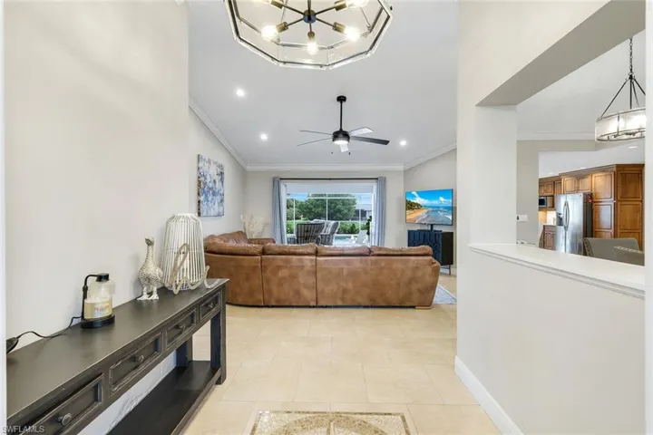 204 Se 20th Pl, Cape Coral, Florida 33990