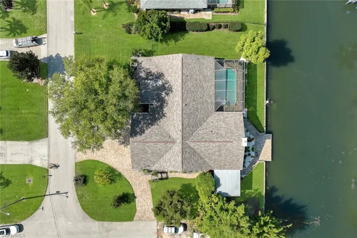204 Se 20th Pl, Cape Coral, Florida 33990