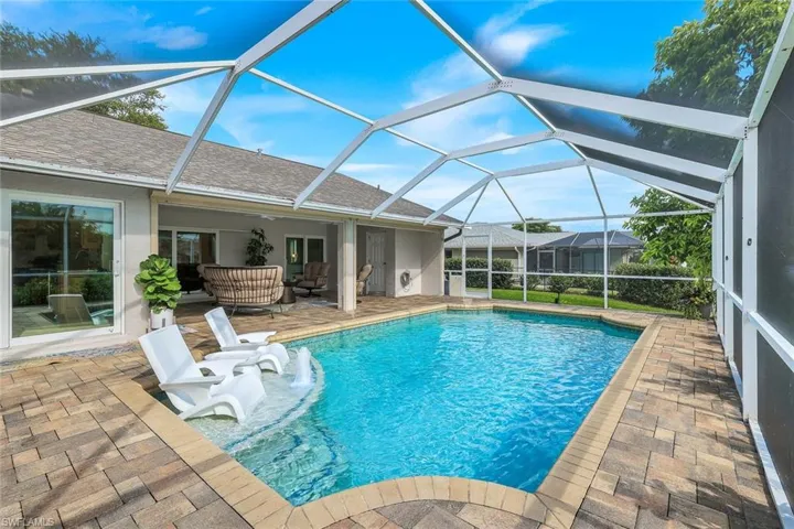 204 Se 20th Pl, Cape Coral, Florida 33990