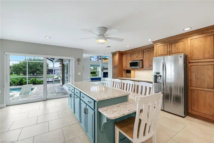 204 Se 20th Pl, Cape Coral, Florida 33990
