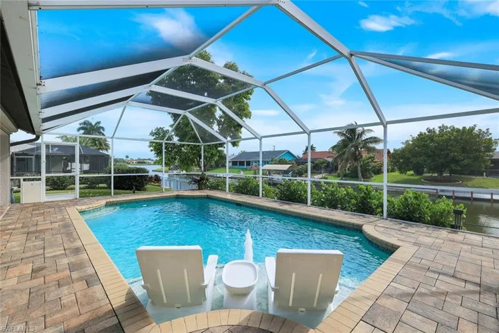 204 Se 20th Pl, Cape Coral, Florida 33990