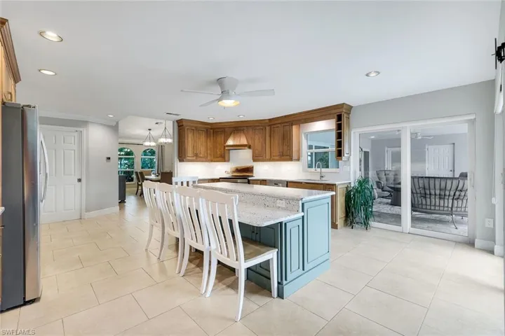 204 Se 20th Pl, Cape Coral, Florida 33990