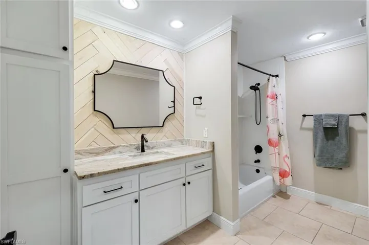 204 Se 20th Pl, Cape Coral, Florida 33990