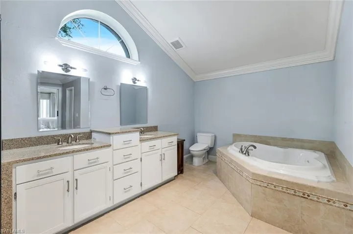 204 Se 20th Pl, Cape Coral, Florida 33990