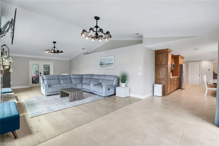 204 Se 20th Pl, Cape Coral, Florida 33990