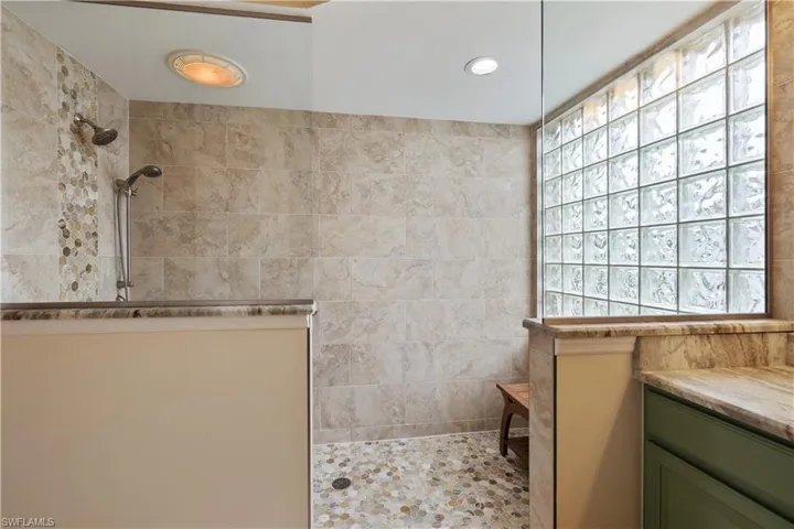 2110  Faliron  RD, North Fort Myers, FL 33917