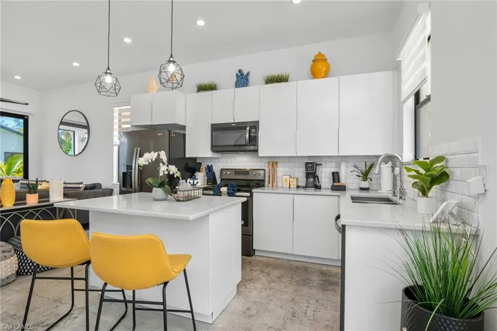 3016 Van Buren Ave, Naples, Florida 34112