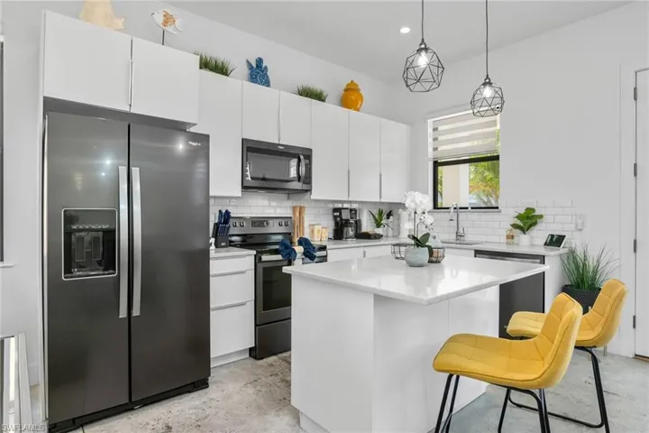3016 Van Buren Ave, Naples, Florida 34112