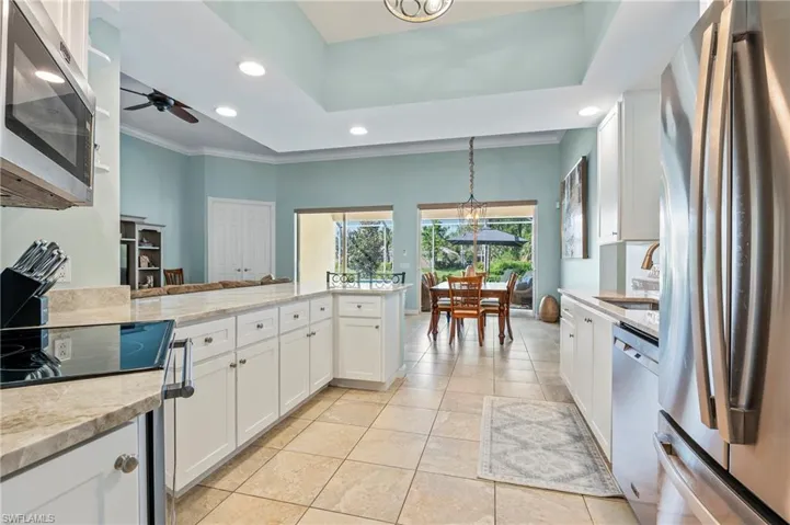 28100 Cetation Way Bonita Springs FL - stainless appliances