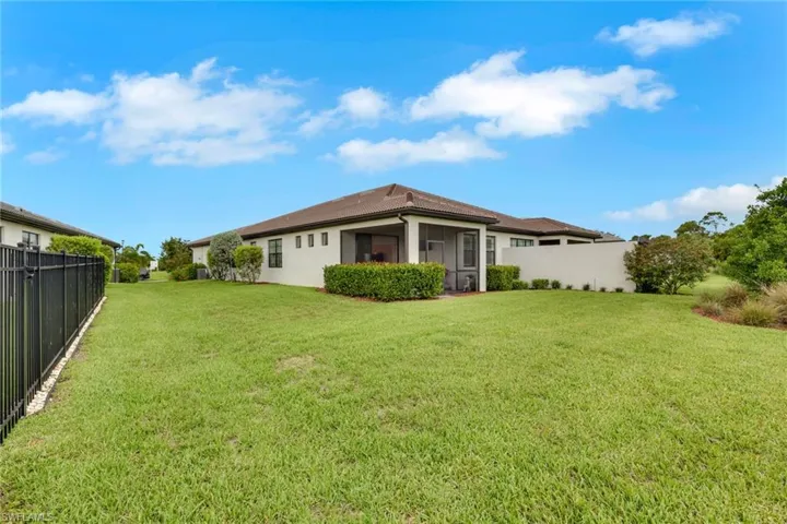 16621 Rolling Rock Blvd, Alva, Florida 33920