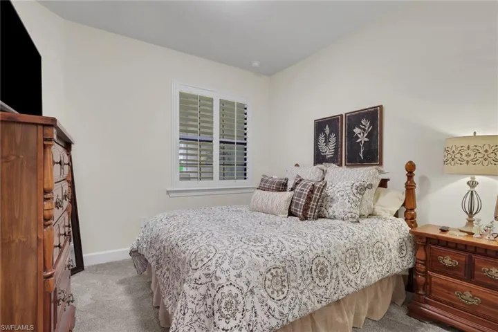16621 Rolling Rock Blvd, Alva, Florida 33920