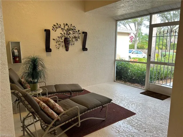 Front Lanai