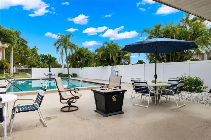 Firepit by pool