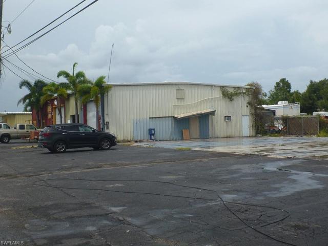 Adjoining vacant site  front street view I