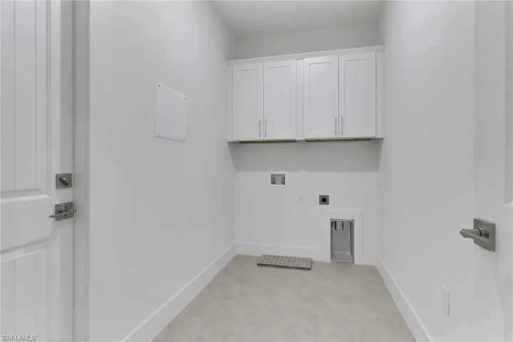 426 Nw 3rd Ter, Cape Coral, Florida 33993