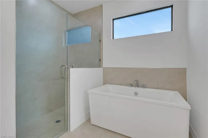426 Nw 3rd Ter, Cape Coral, Florida 33993