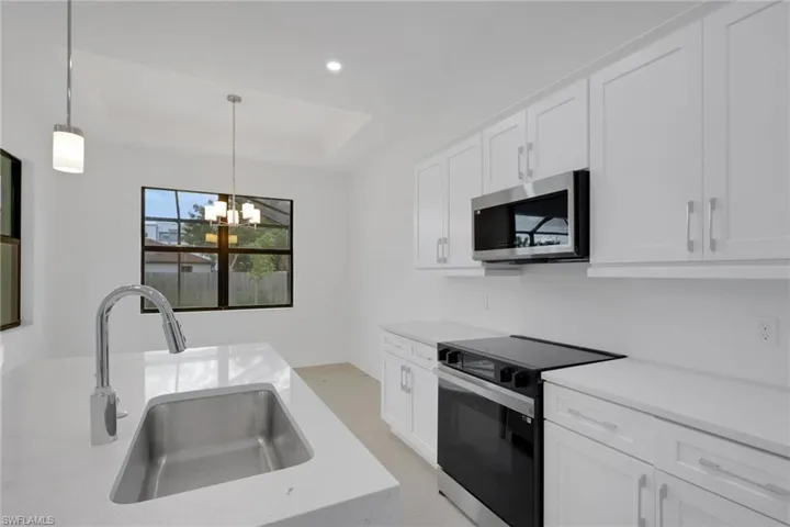 426 Nw 3rd Ter, Cape Coral, Florida 33993