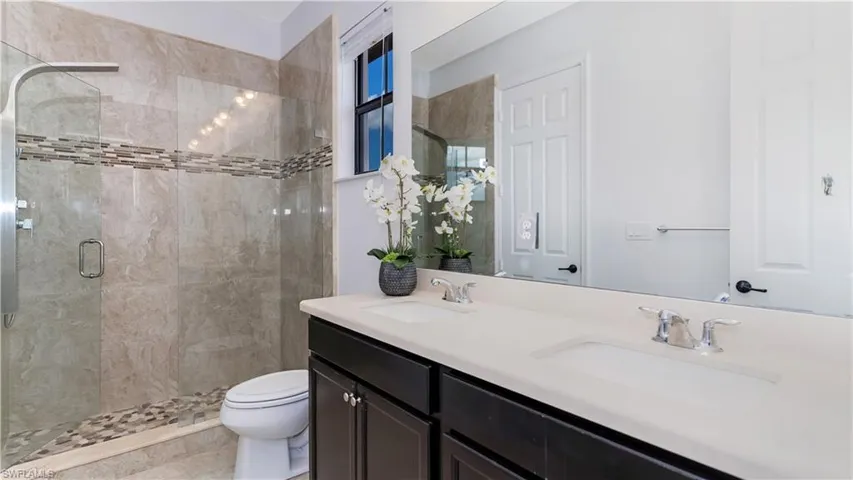 Upstairs Full Bathroom 2