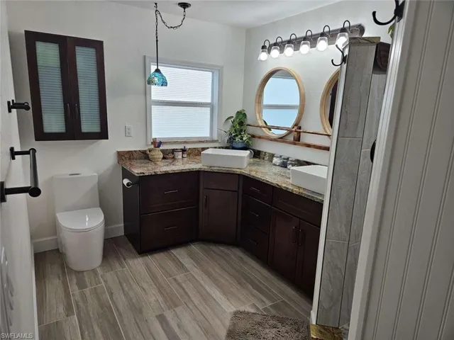 2708 SW 2nd  TER, Cape Coral, FL 33991