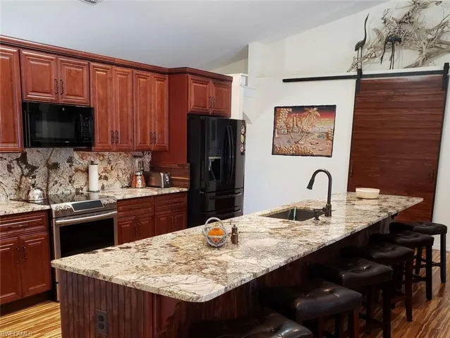 2708 SW 2nd  TER, Cape Coral, FL 33991
