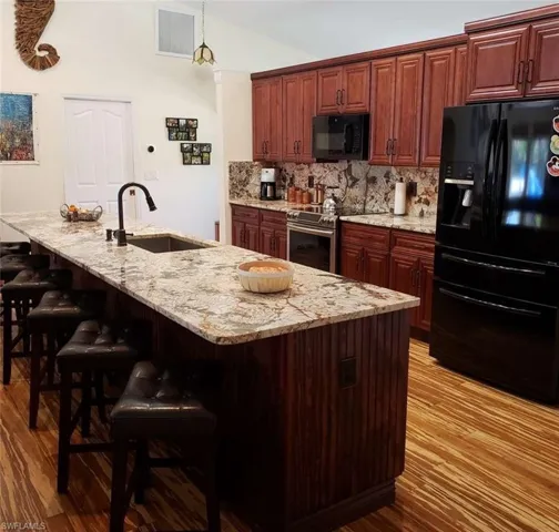 2708 SW 2nd  TER, Cape Coral, FL 33991